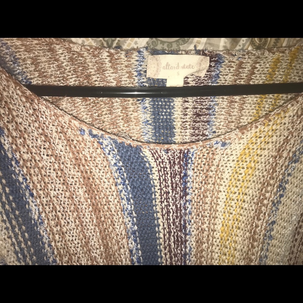 Altar’d State sweater - Picture 3 of 4
